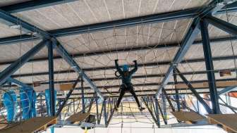 Crossing the spider's web